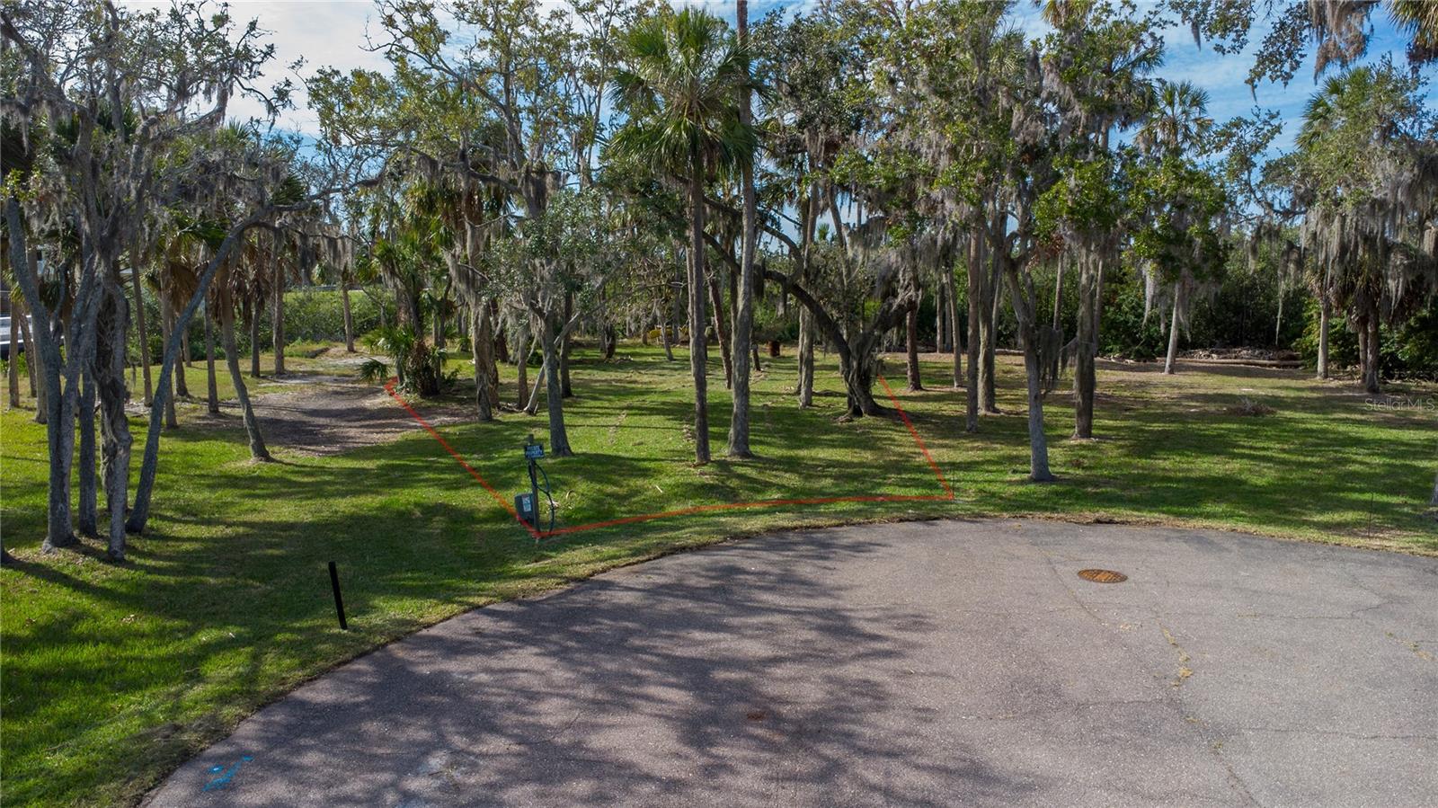 5352 Tropical Woods Ct Property Photo 14