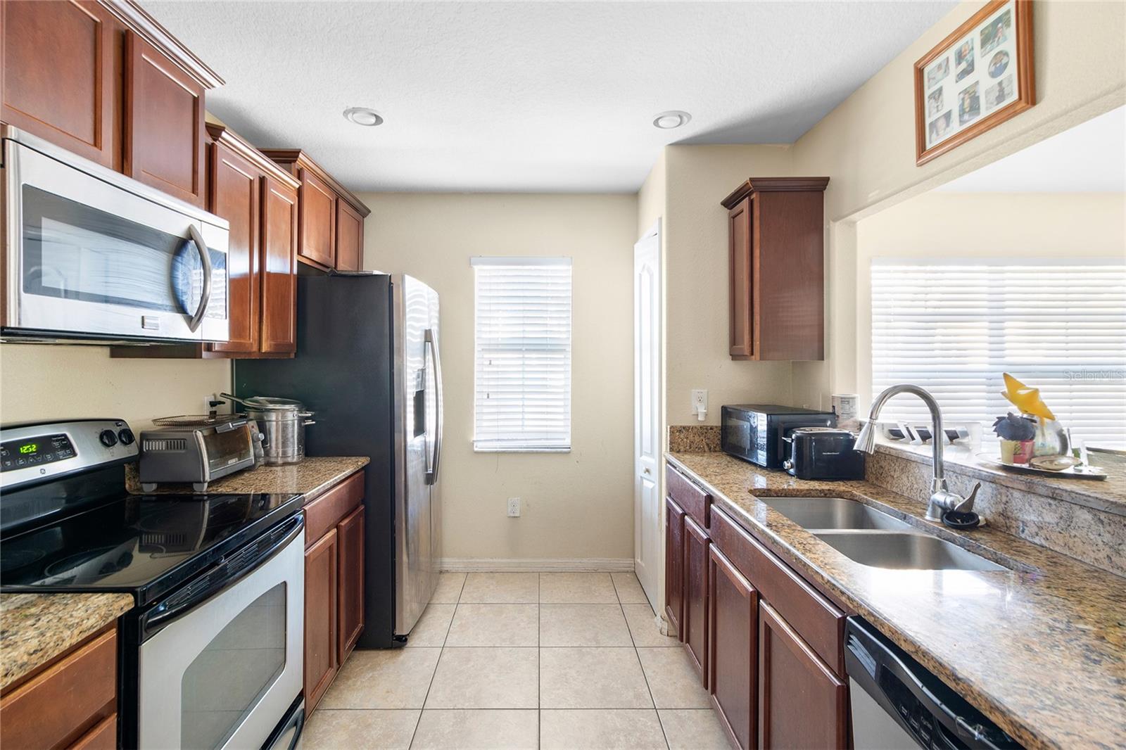 6334 Timberly Ln Property Photo 2