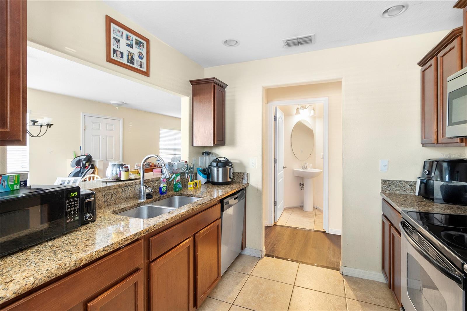 6334 Timberly Ln Property Photo 8