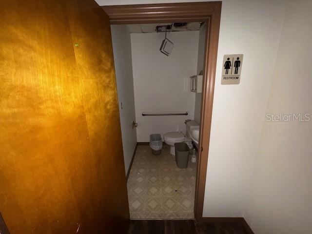 4548 Commercial Way Property Photo 10