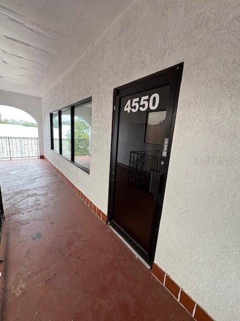 4550 Commercial Way Property Photo