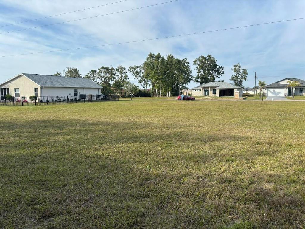 25251 Doredo Dr Property Photo 2