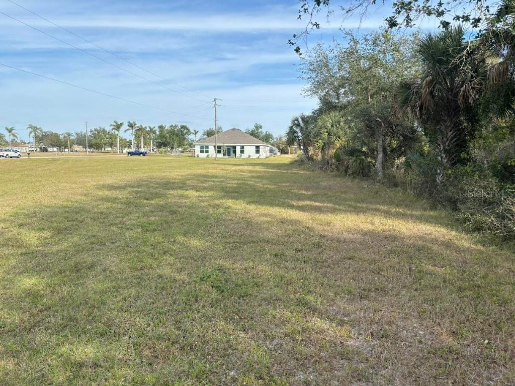25251 Doredo Dr Property Photo 3
