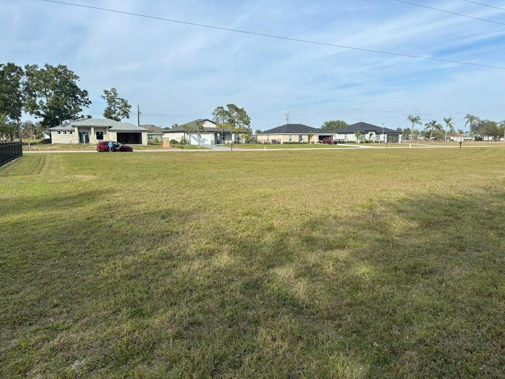 25251 Doredo Dr Property Photo 4