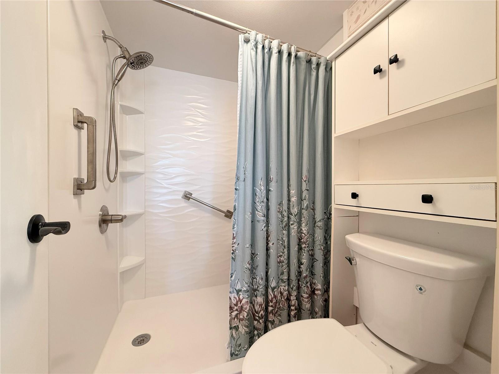 9000 Commodore Dr #302 Property Photo 15
