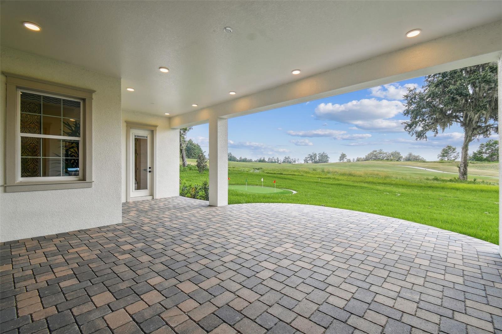 6470 Summit View Dr Property Photo 57