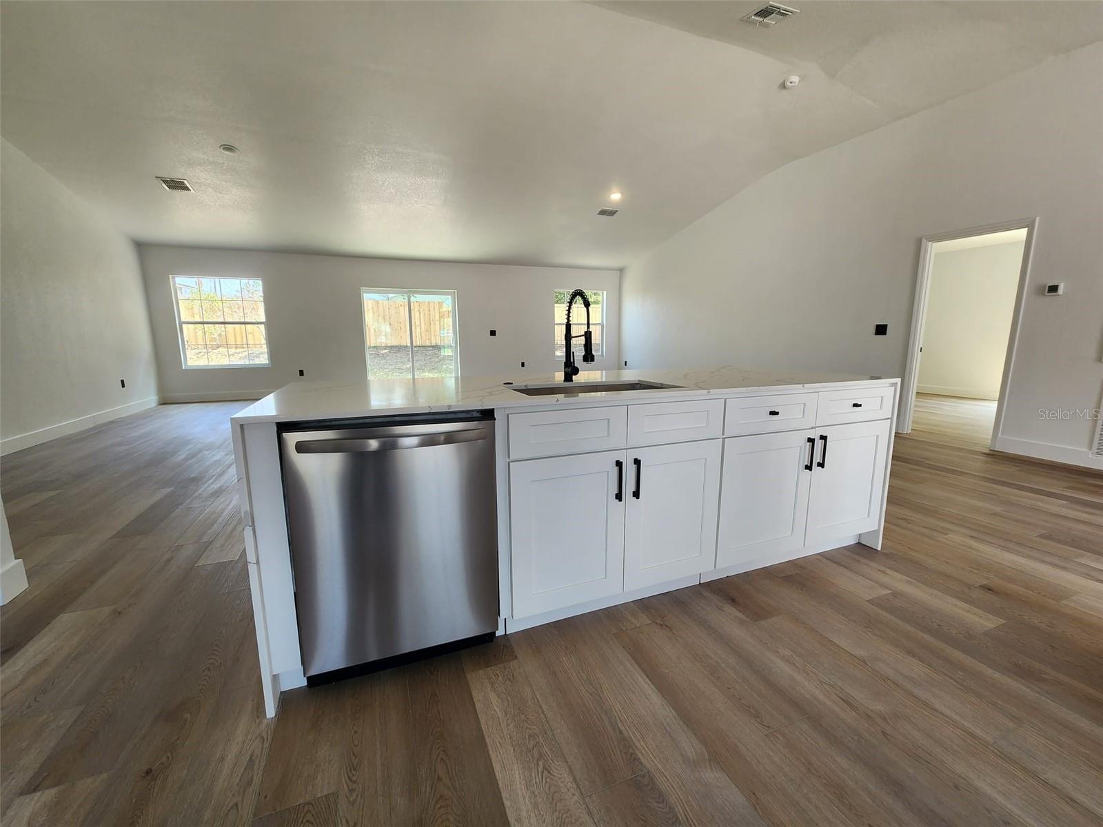 1032 Concert Ave Property Photo 12