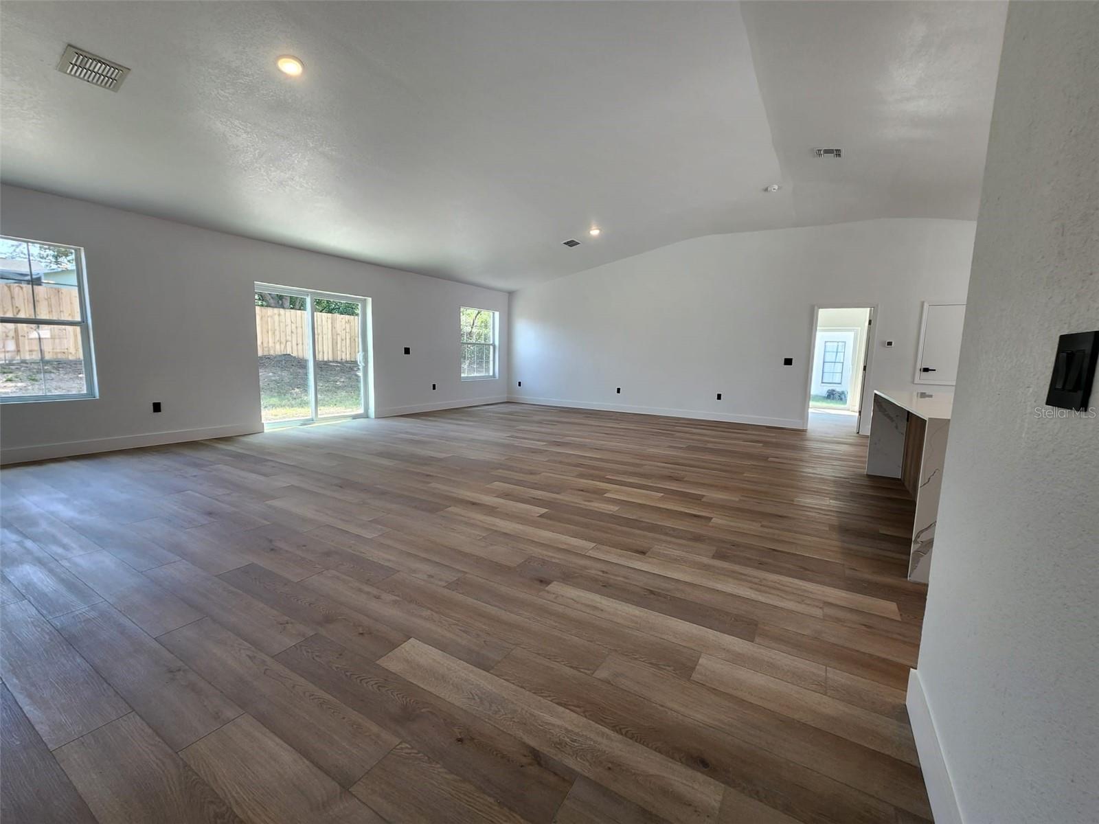 1032 Concert Ave Property Photo 20