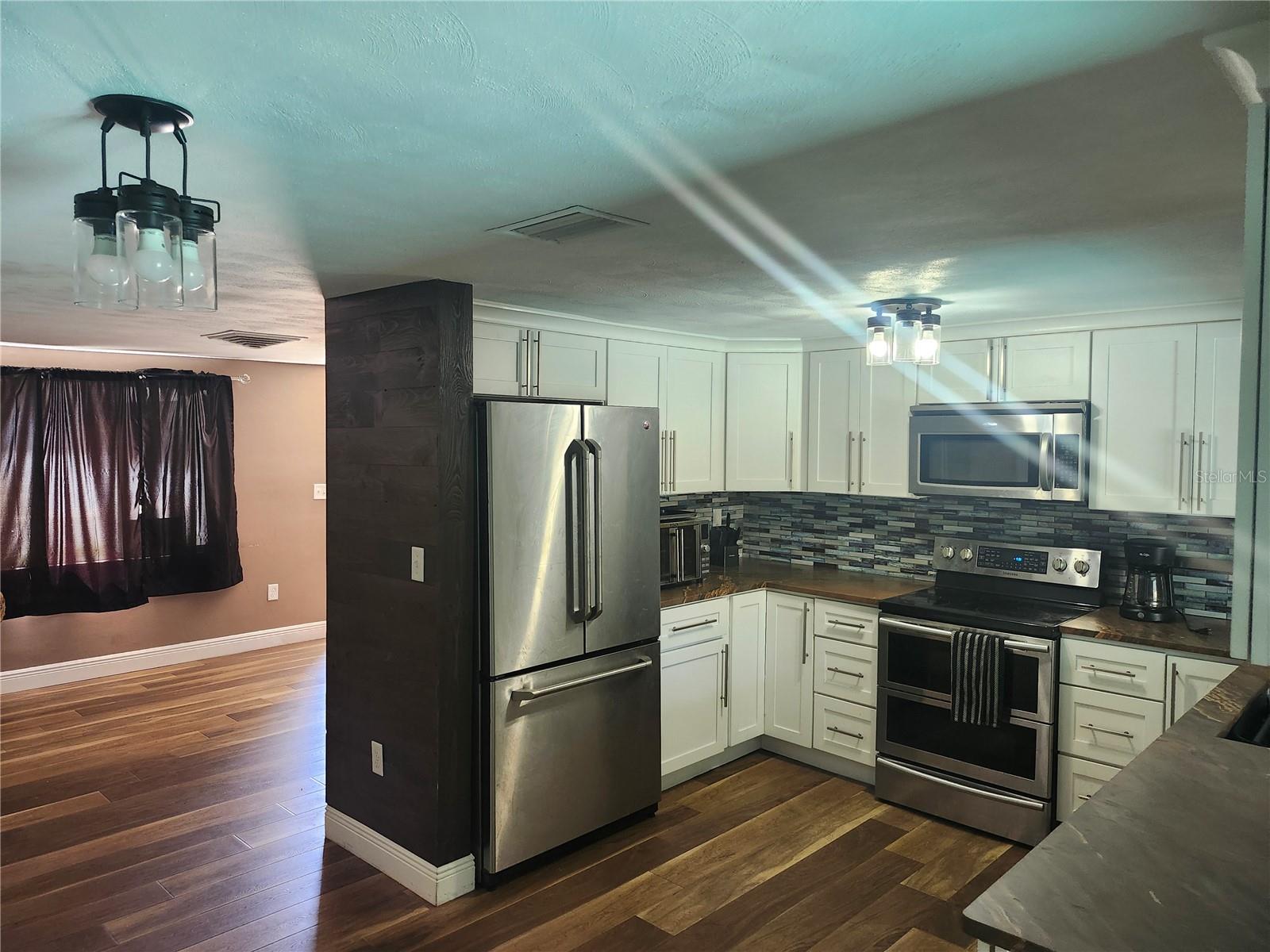 8501 Hunting Saddle Dr Property Photo 6