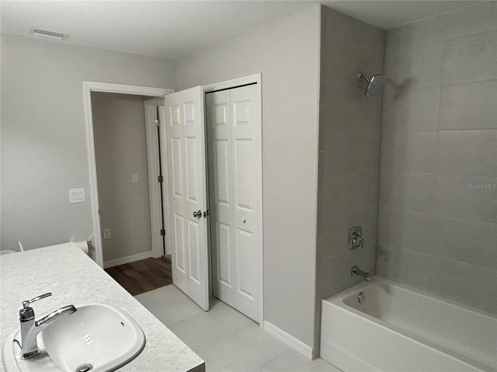 1713 Walden Ct Property Photo 36