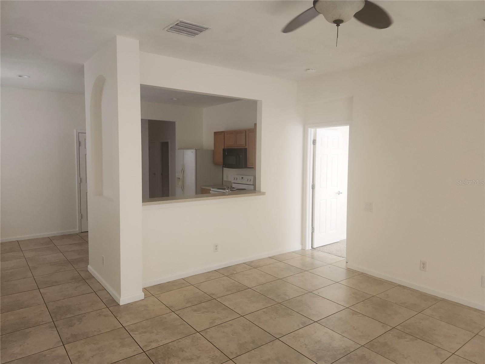 14656 Wake Robin Dr Property Photo 3