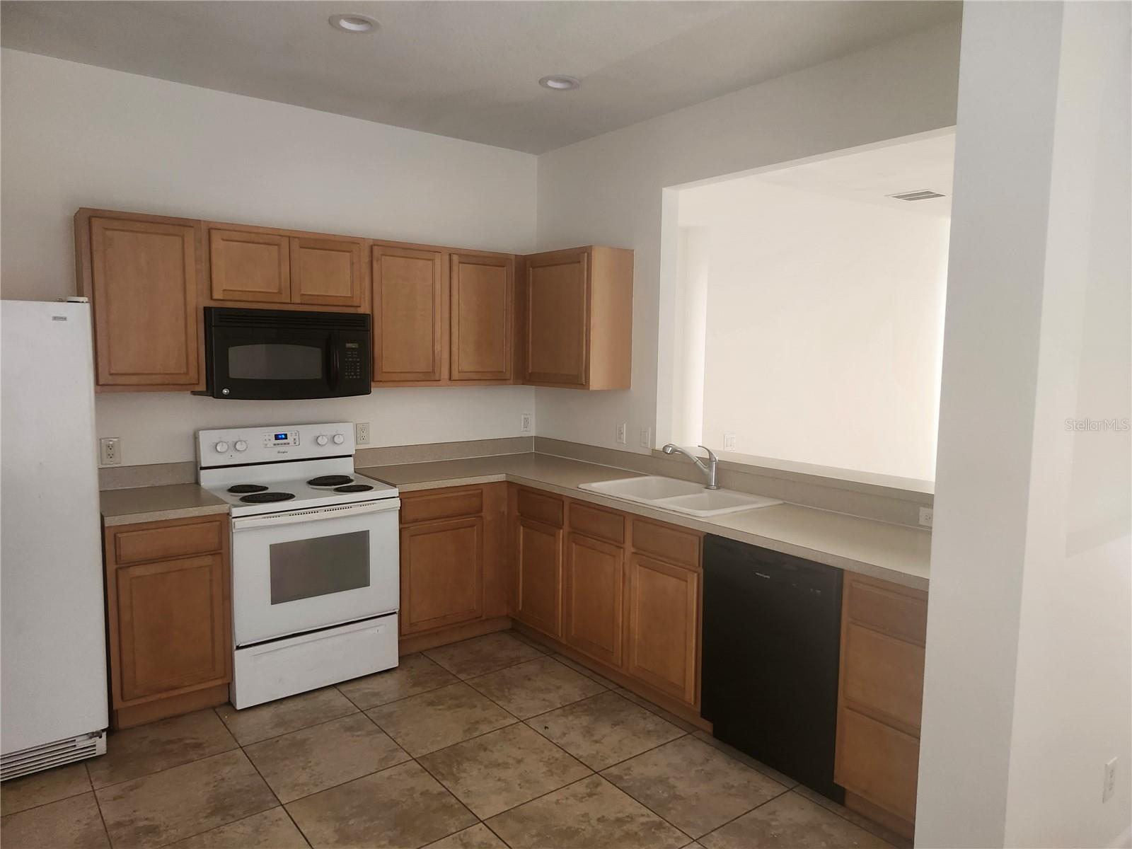 14656 Wake Robin Dr Property Photo 5