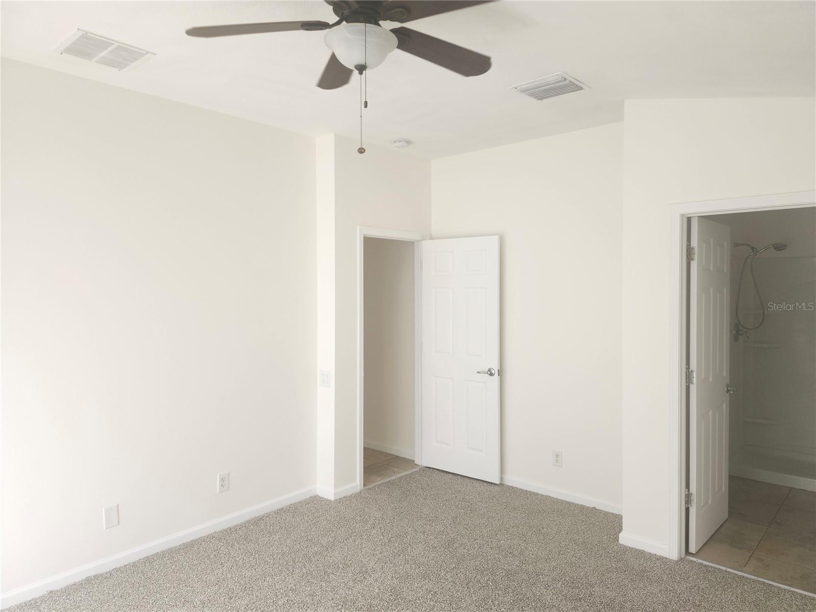 14656 Wake Robin Dr Property Photo 7