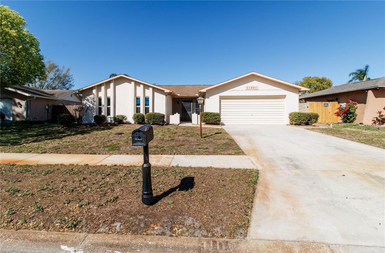 11001 Peppertree Ln Property Photo 1