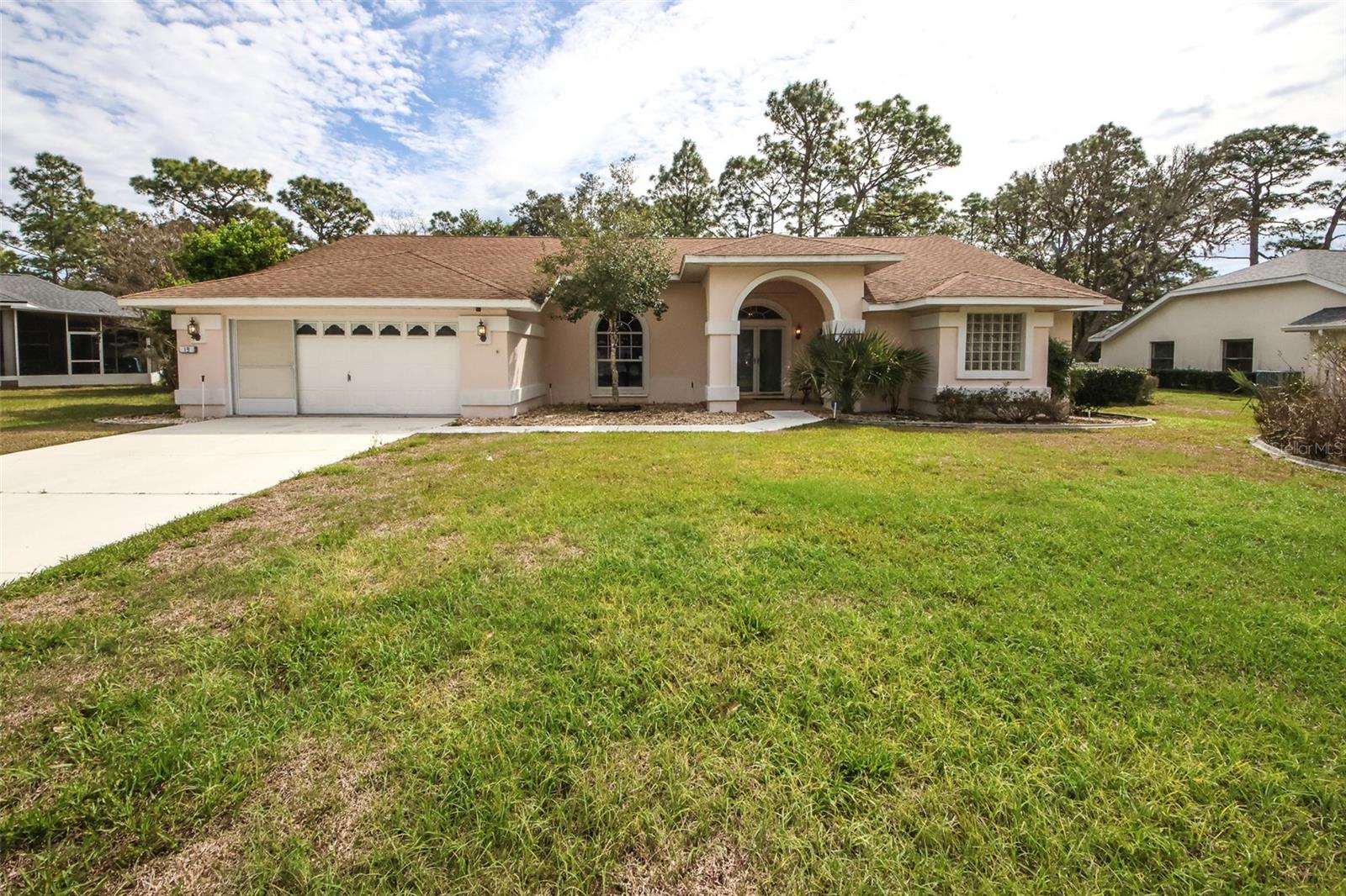 19 Mayflower Ct S Property Photo