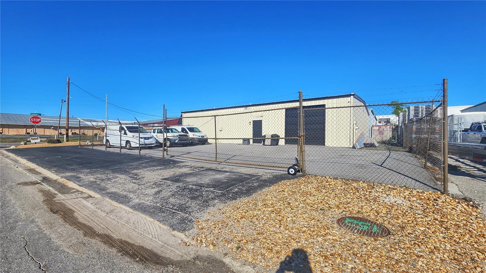 6802 Commerce Ave Property Photo 2