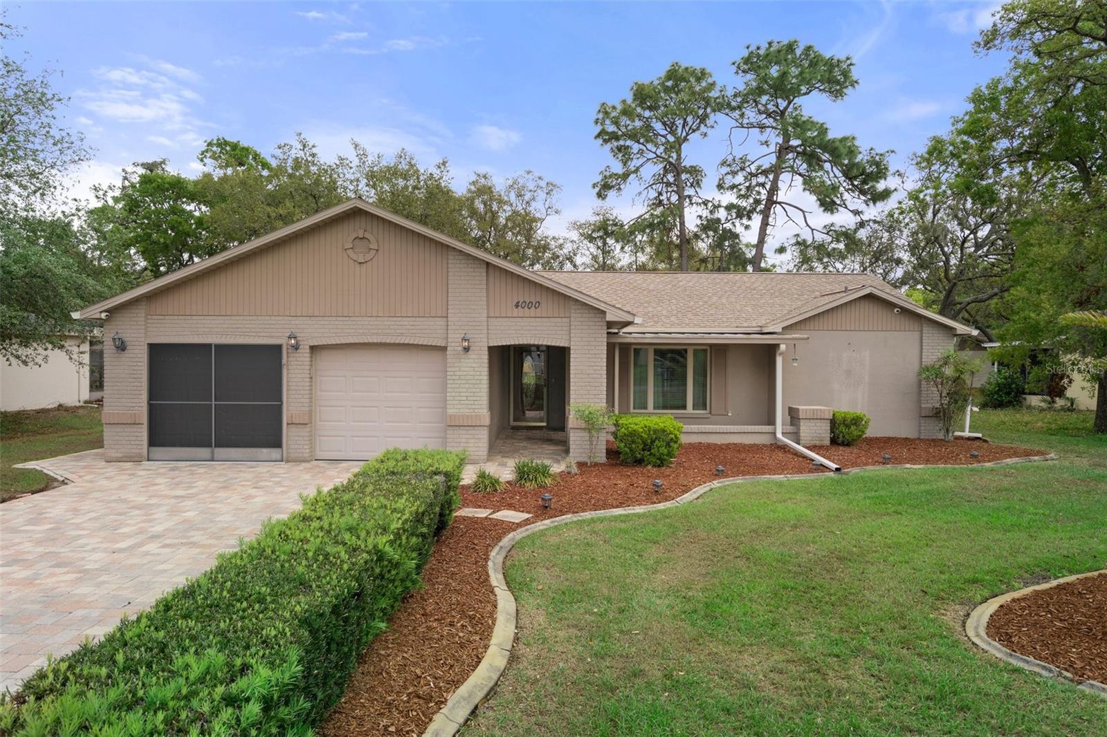 4000 Treetop Cir Property Photo