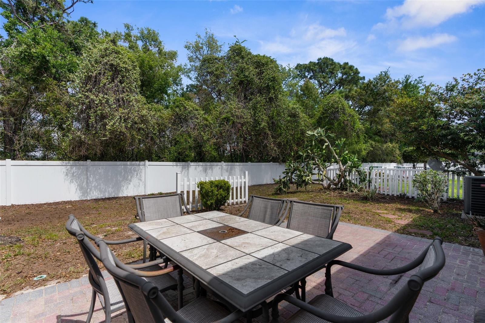 14581 Wake Robin Dr Property Photo 34