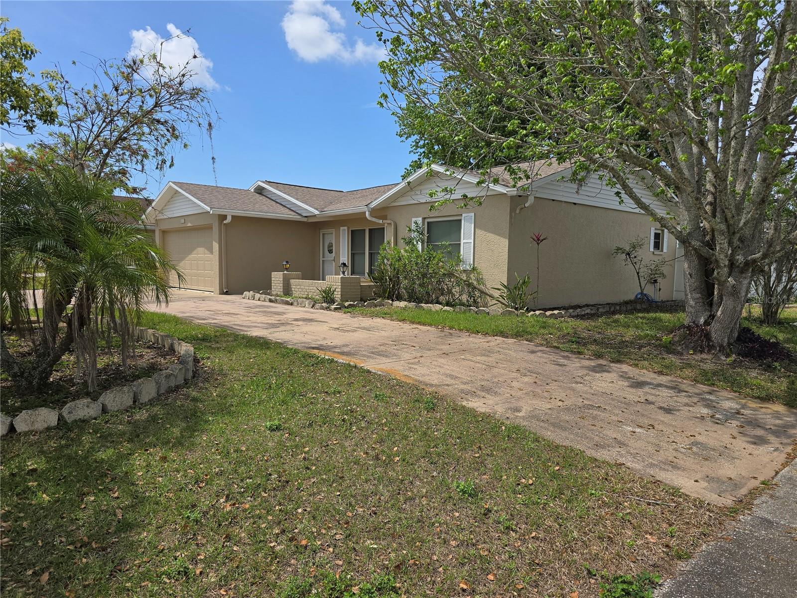 4315 Woodtrail Blvd Property Photo
