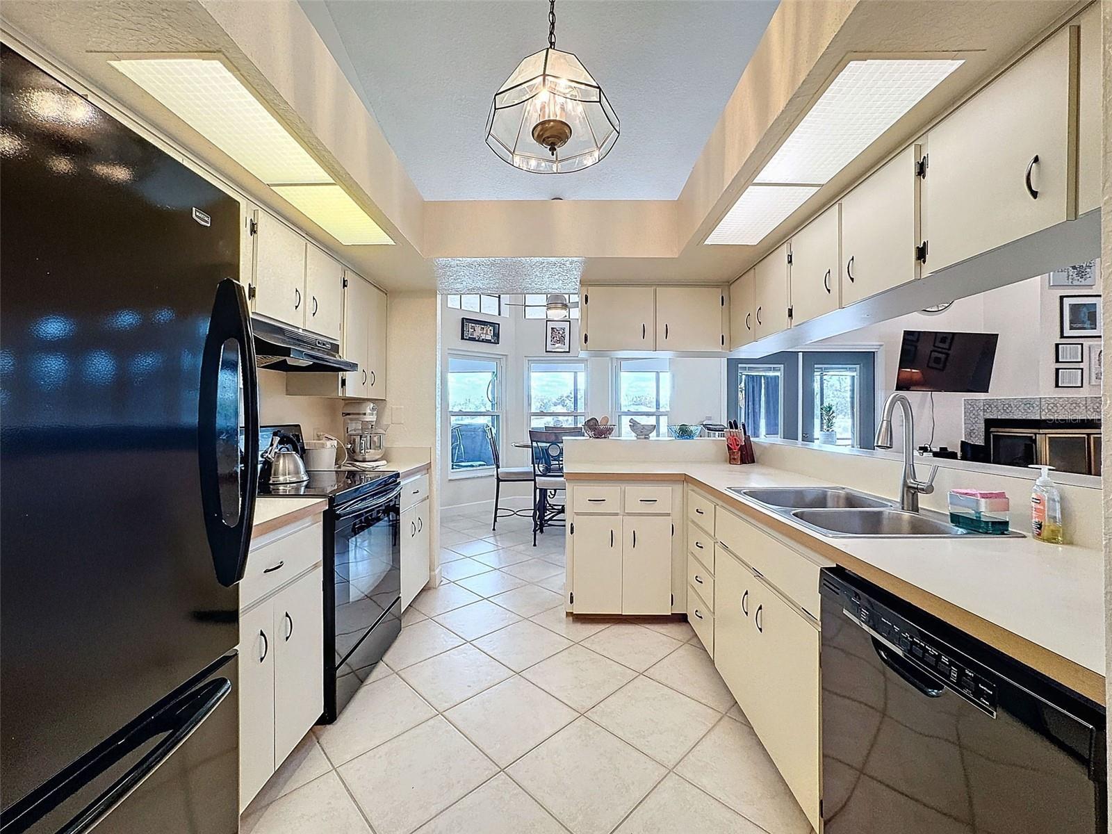 8032 Spring Hill Dr Property Photo 18