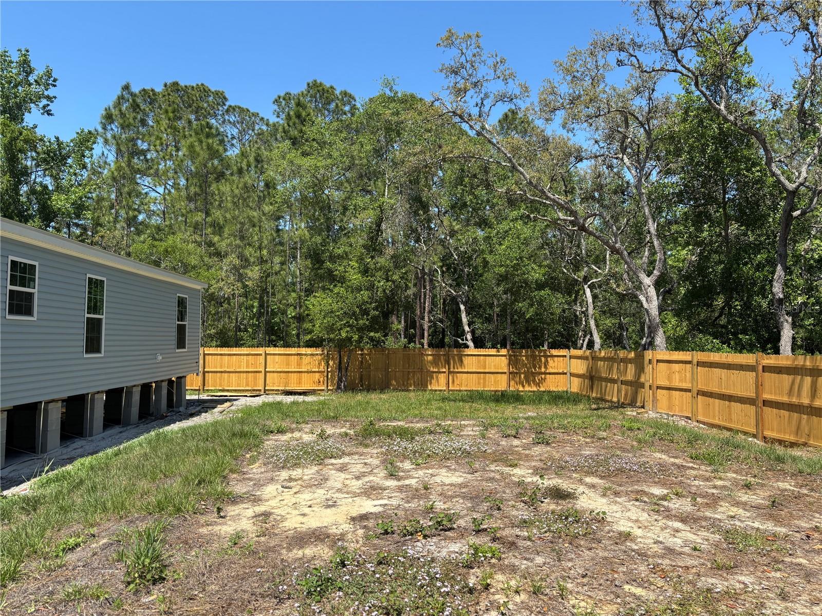 11444 Lake Dr Property Photo 6
