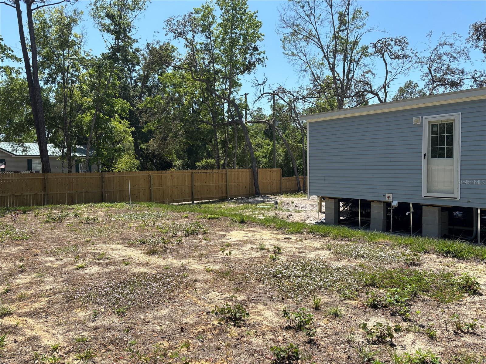 11444 Lake Dr Property Photo 8
