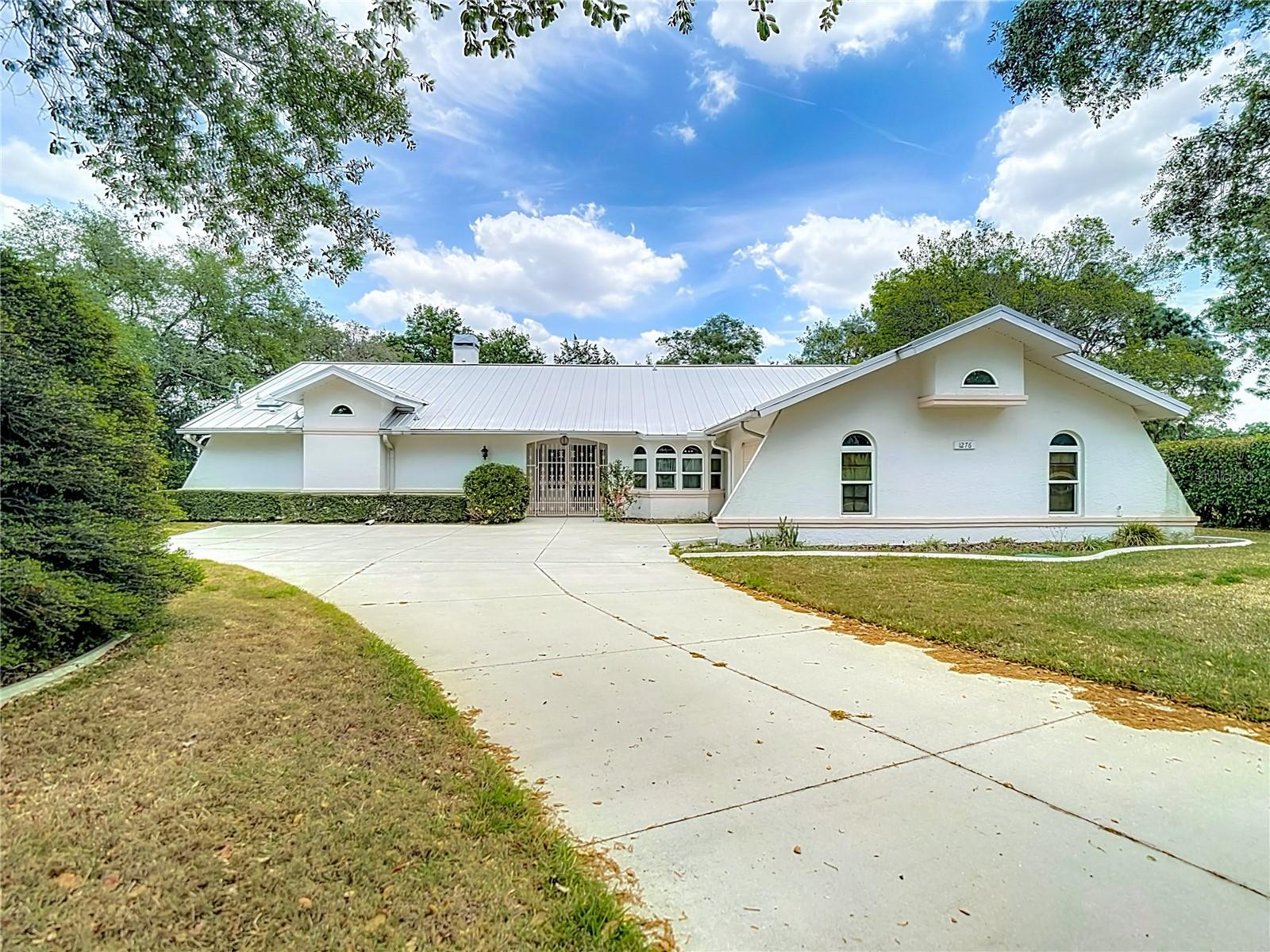 1276 Meredith Dr Property Photo