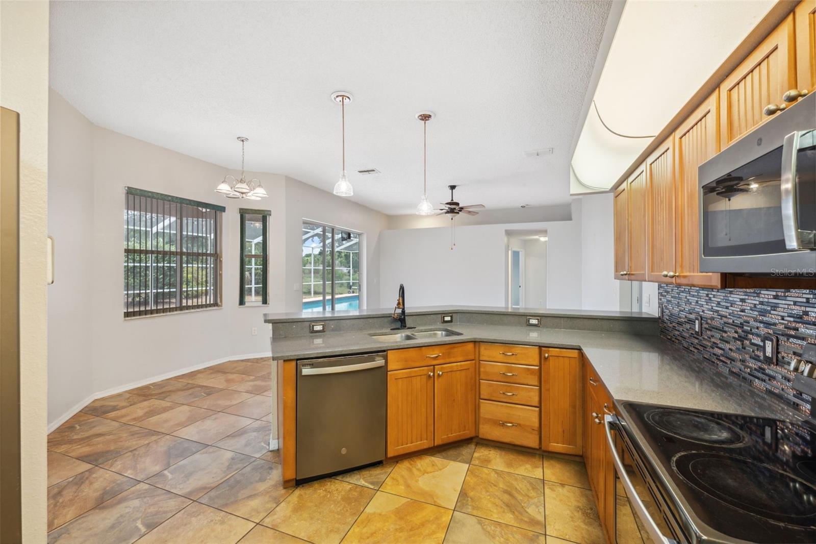 9104 Water Hazard Dr Property Photo 18