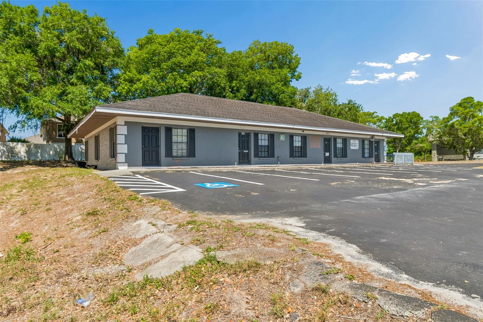 7511 Little Rd Property Photo 6