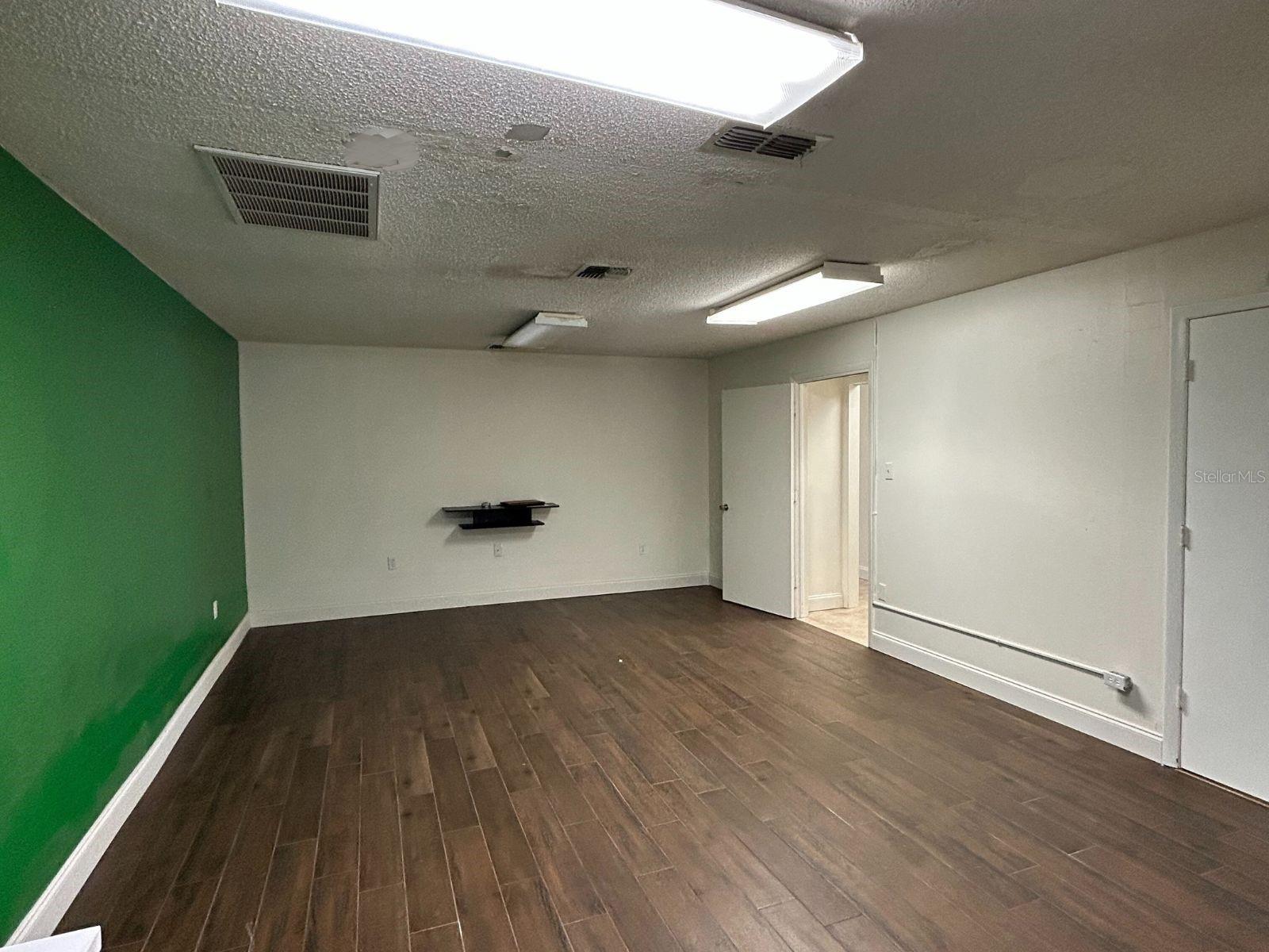 7511 Little Rd Property Photo 22