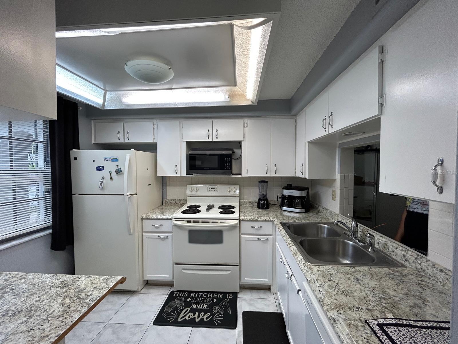 W7875117 Property Photo 7