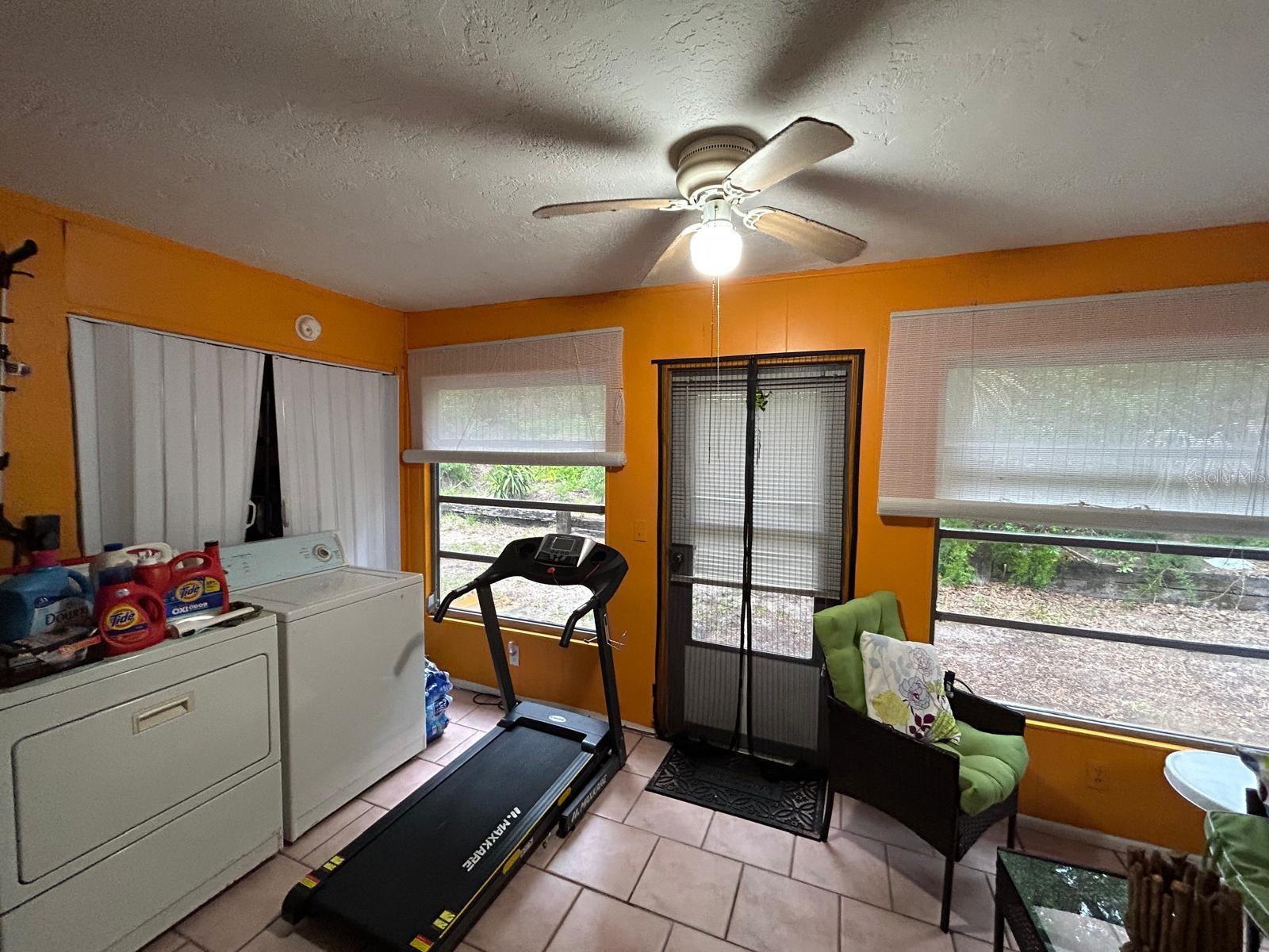 W7875117 Property Photo 11