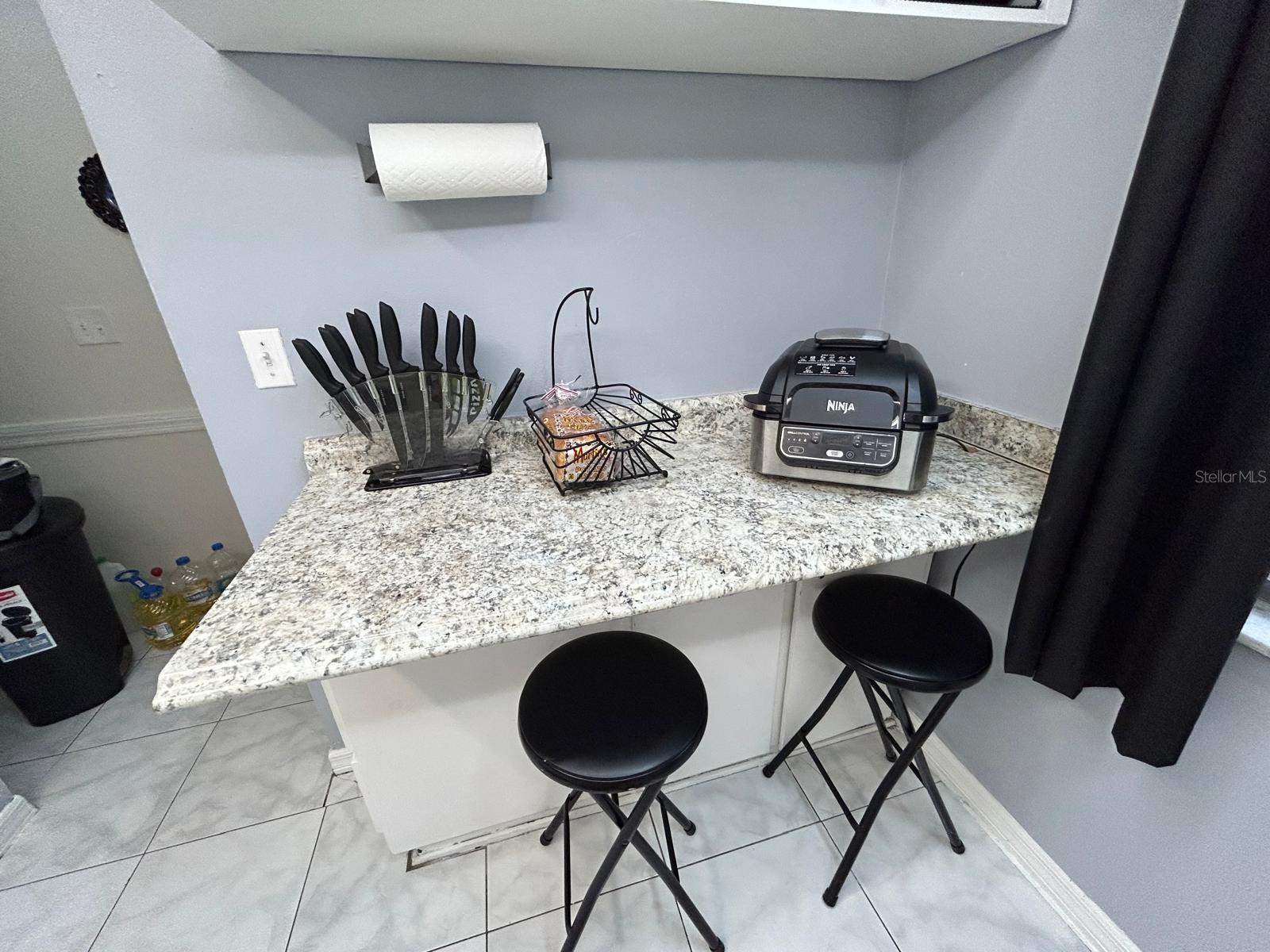 W7875117 Property Photo 15