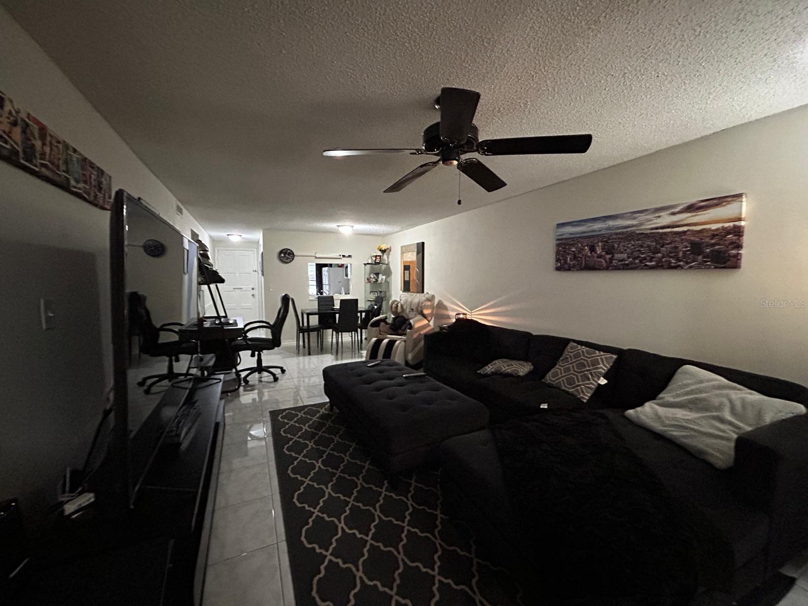 W7875117 Property Photo 16
