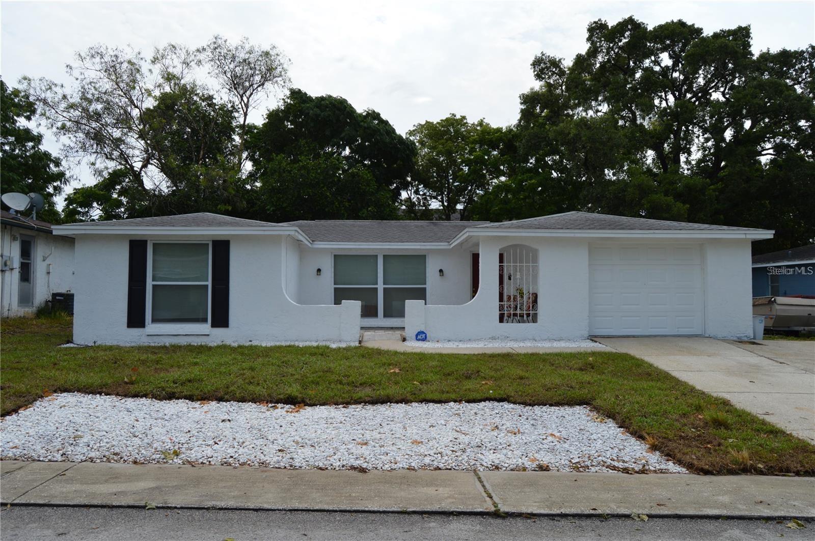 9116 Gray Fox Ln Property Photo