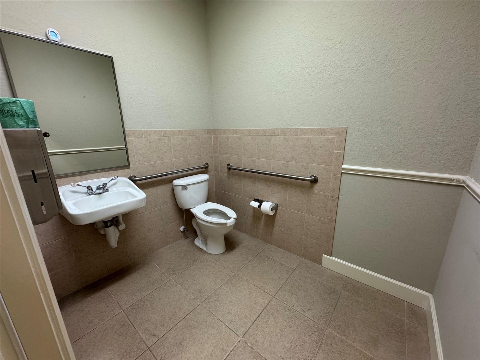 9400 River Crossing Blvd #102 Property Photo 13