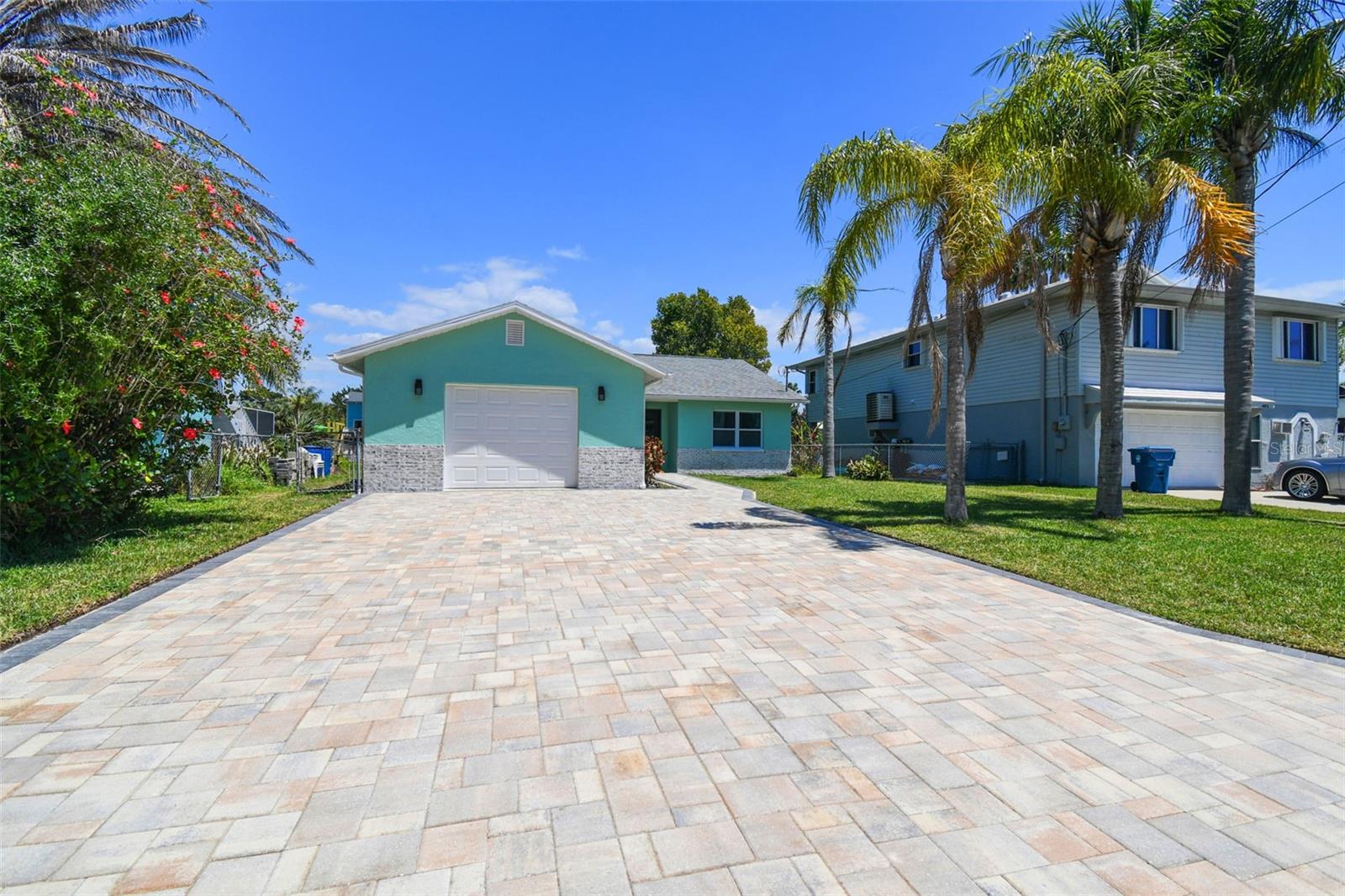 4482 Kingston Dr Property Photo 4