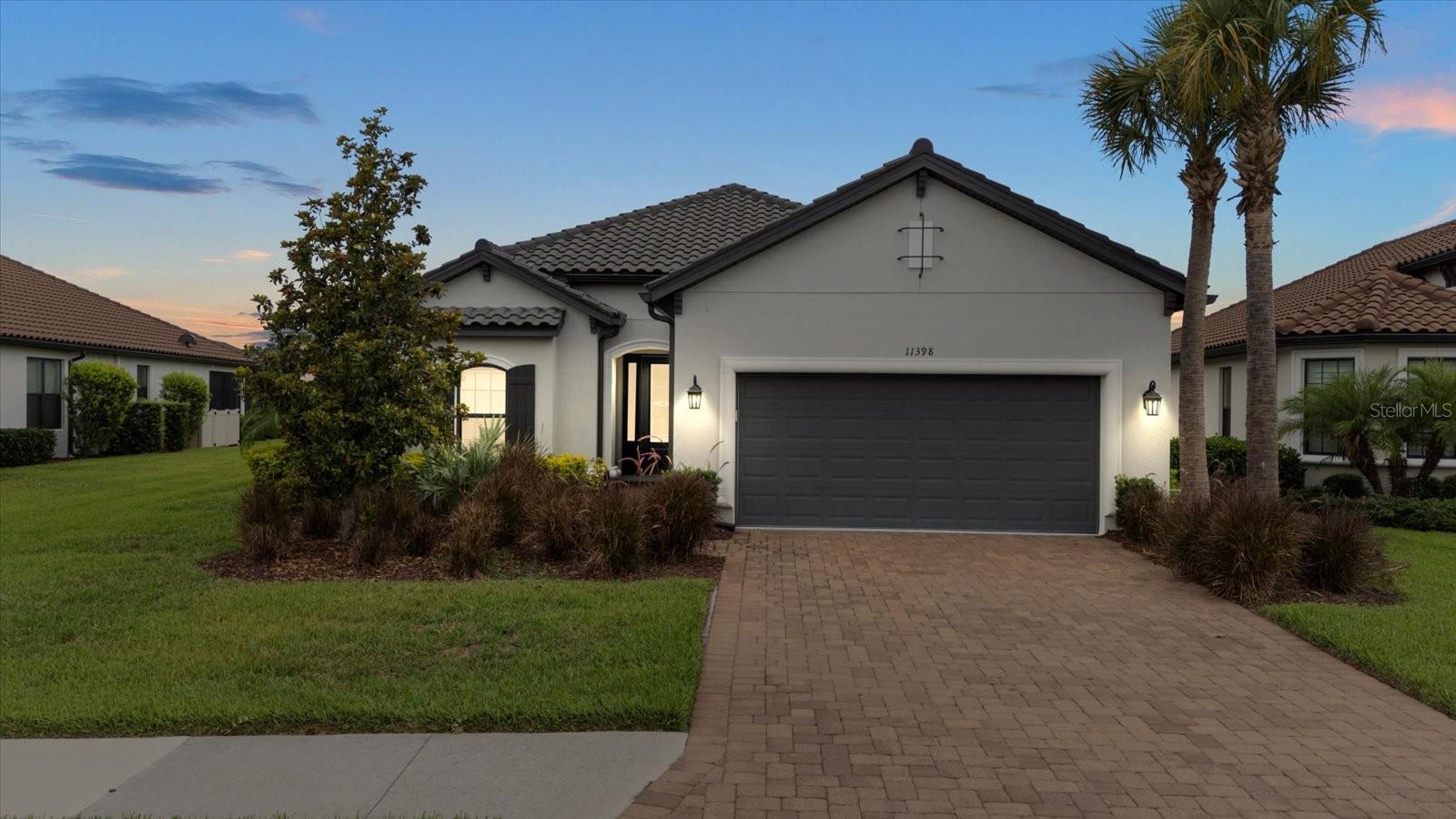 11398 Juglans Dr Property Photo 1