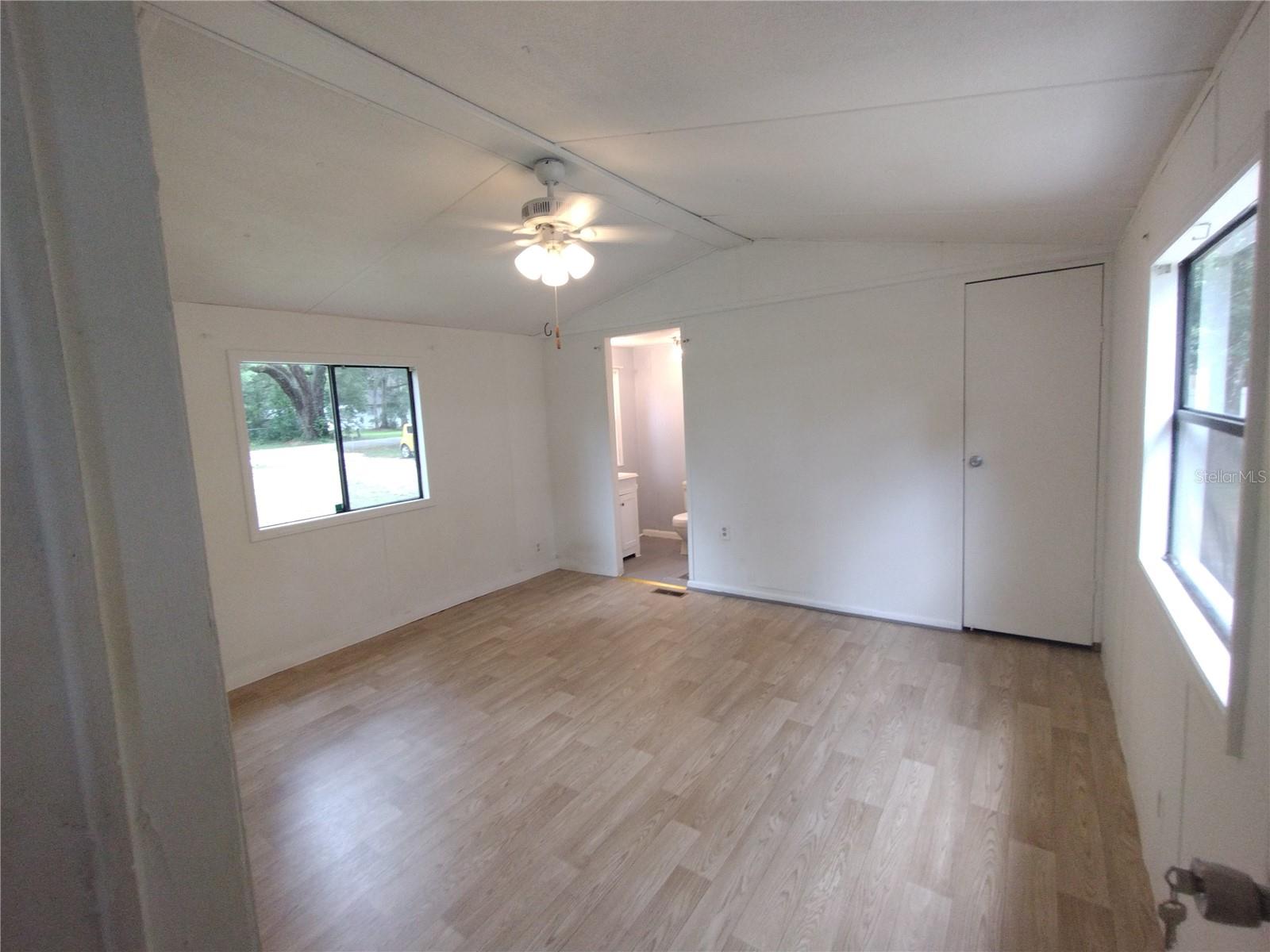172 Estates Ave Property Photo 7