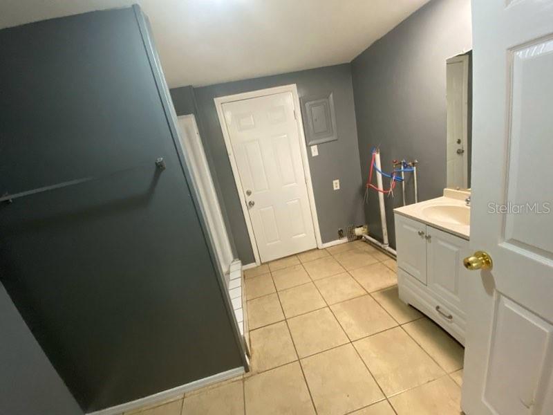 300 Midwood Dr Property Photo 33