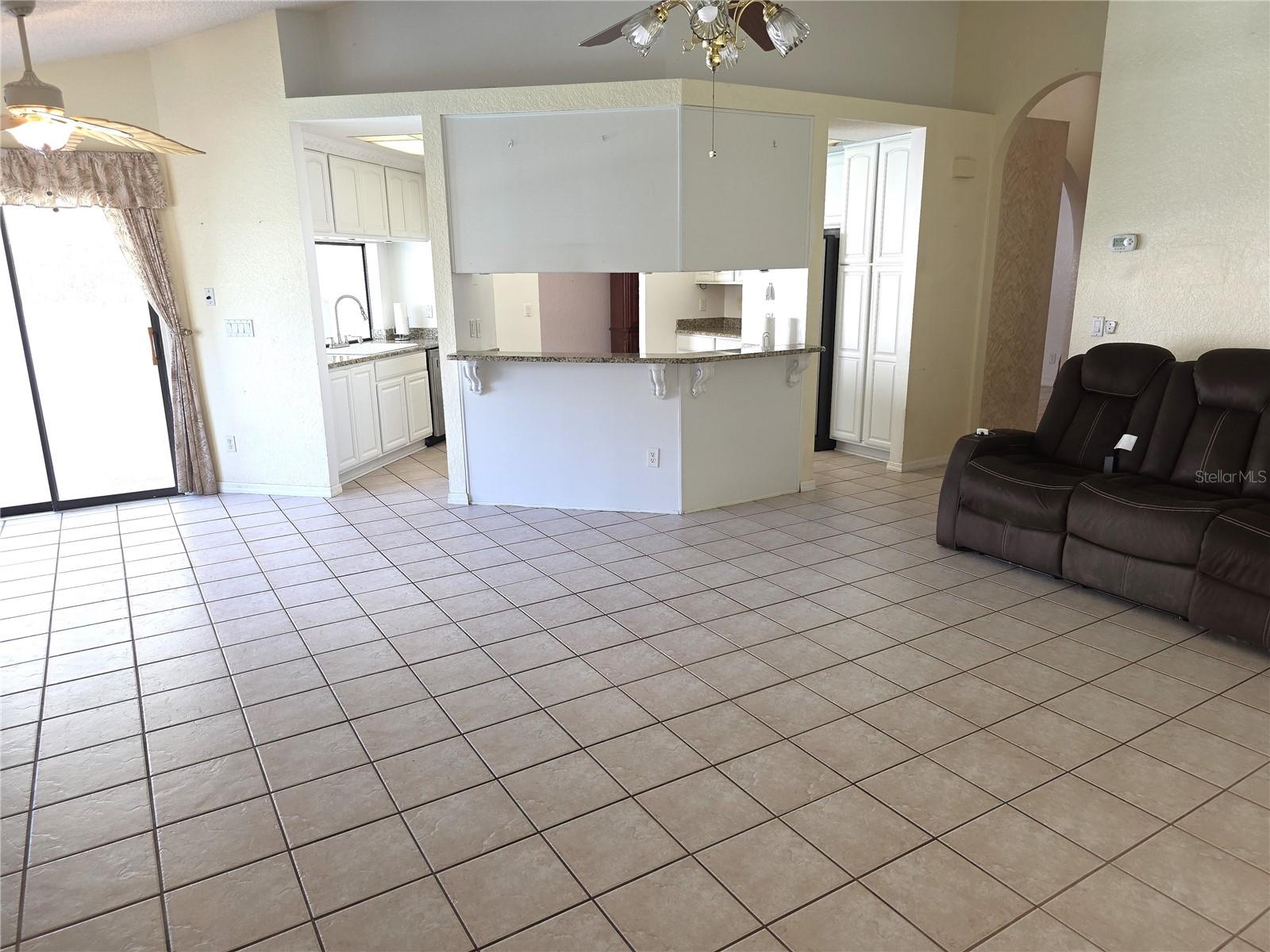 10244 Hoover St Property Photo 12