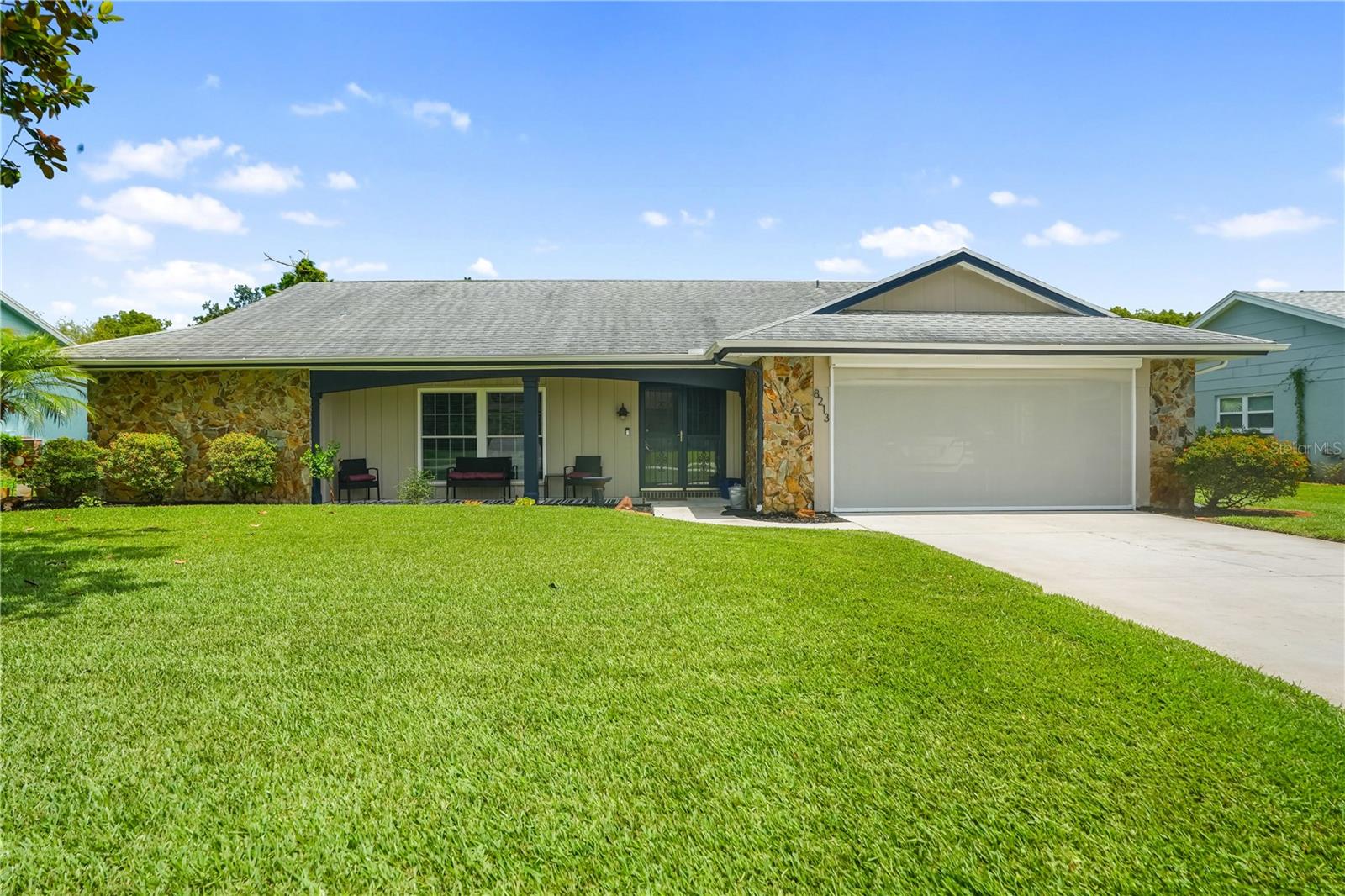 8213 VALLEY STREAM LN