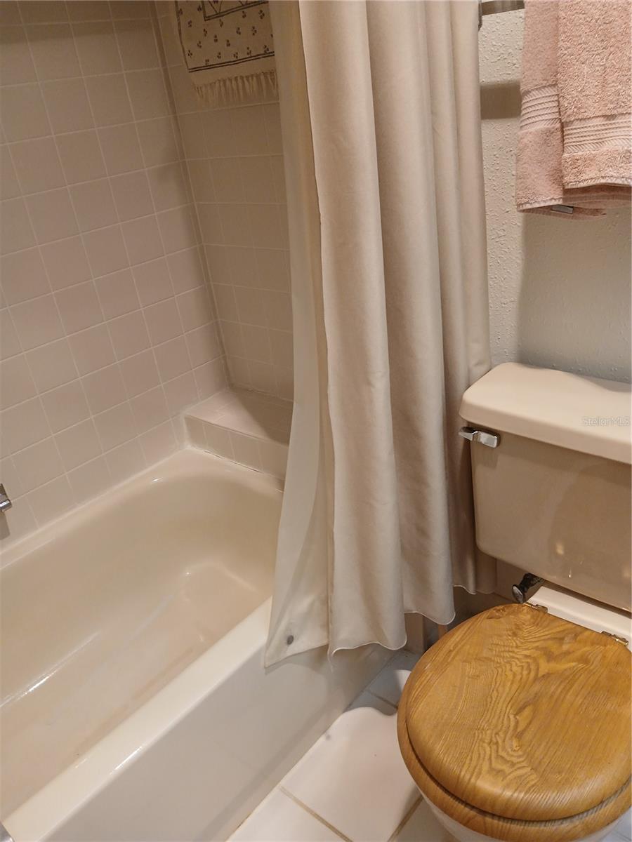 6050 Chesham Dr #3 Property Photo 14