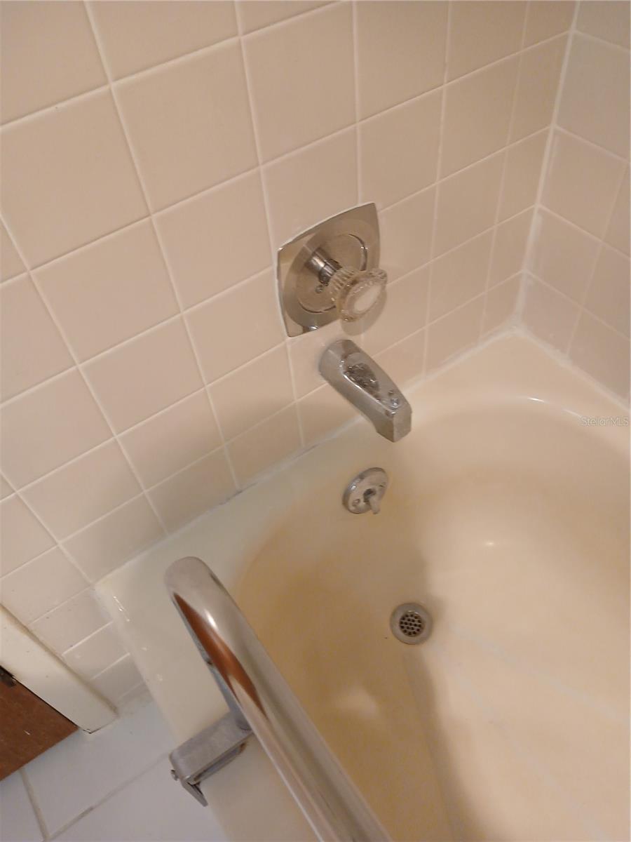 6050 Chesham Dr #3 Property Photo 15