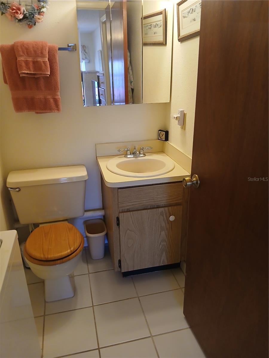 6050 Chesham Dr #3 Property Photo 24