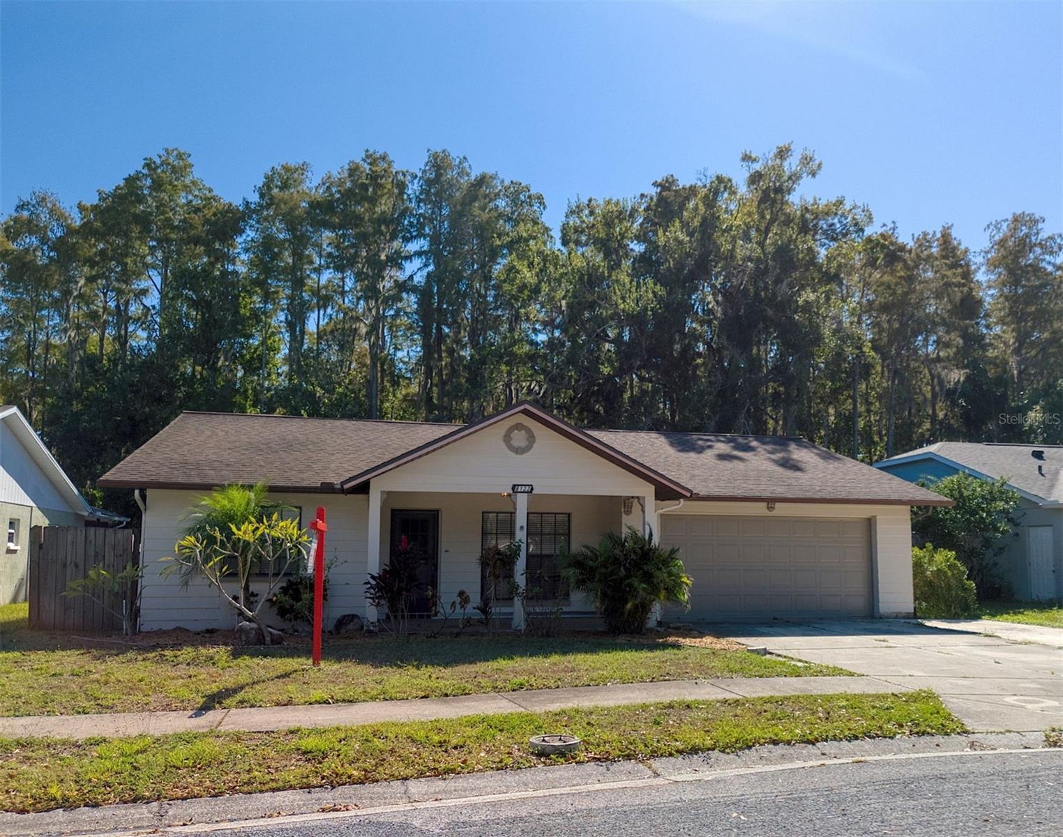 8122 Matthew Dr Property Photo 3