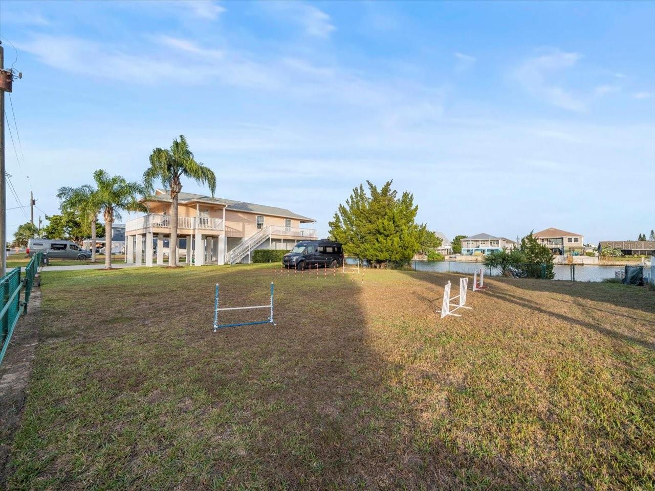 3332 Oleander Dr Property Photo 13