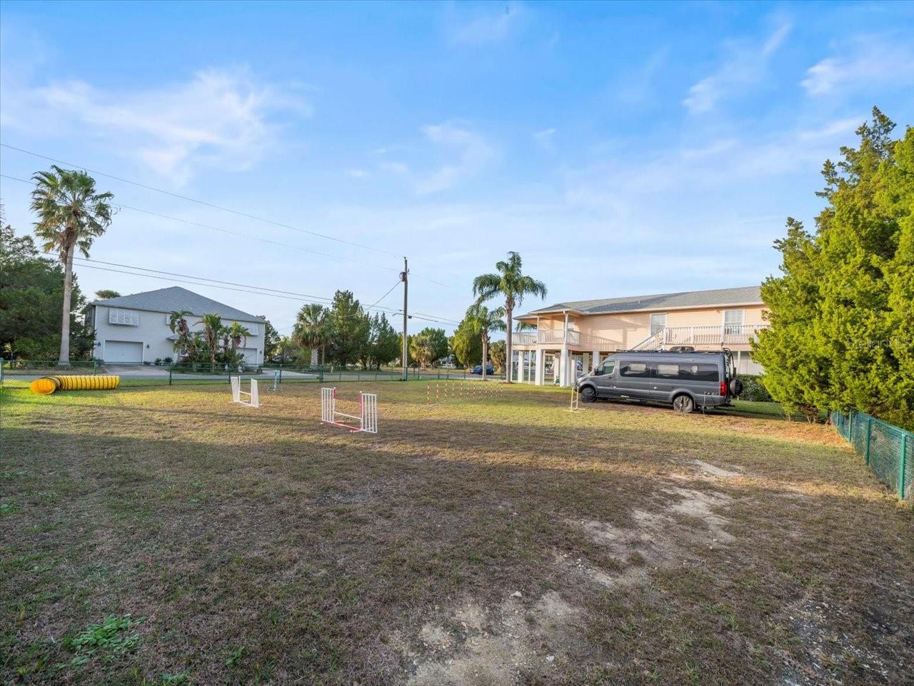 3332 Oleander Dr Property Photo 14