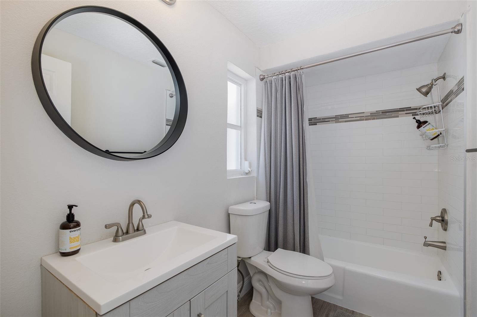 2180 Philippe Pkwy Property Photo 8