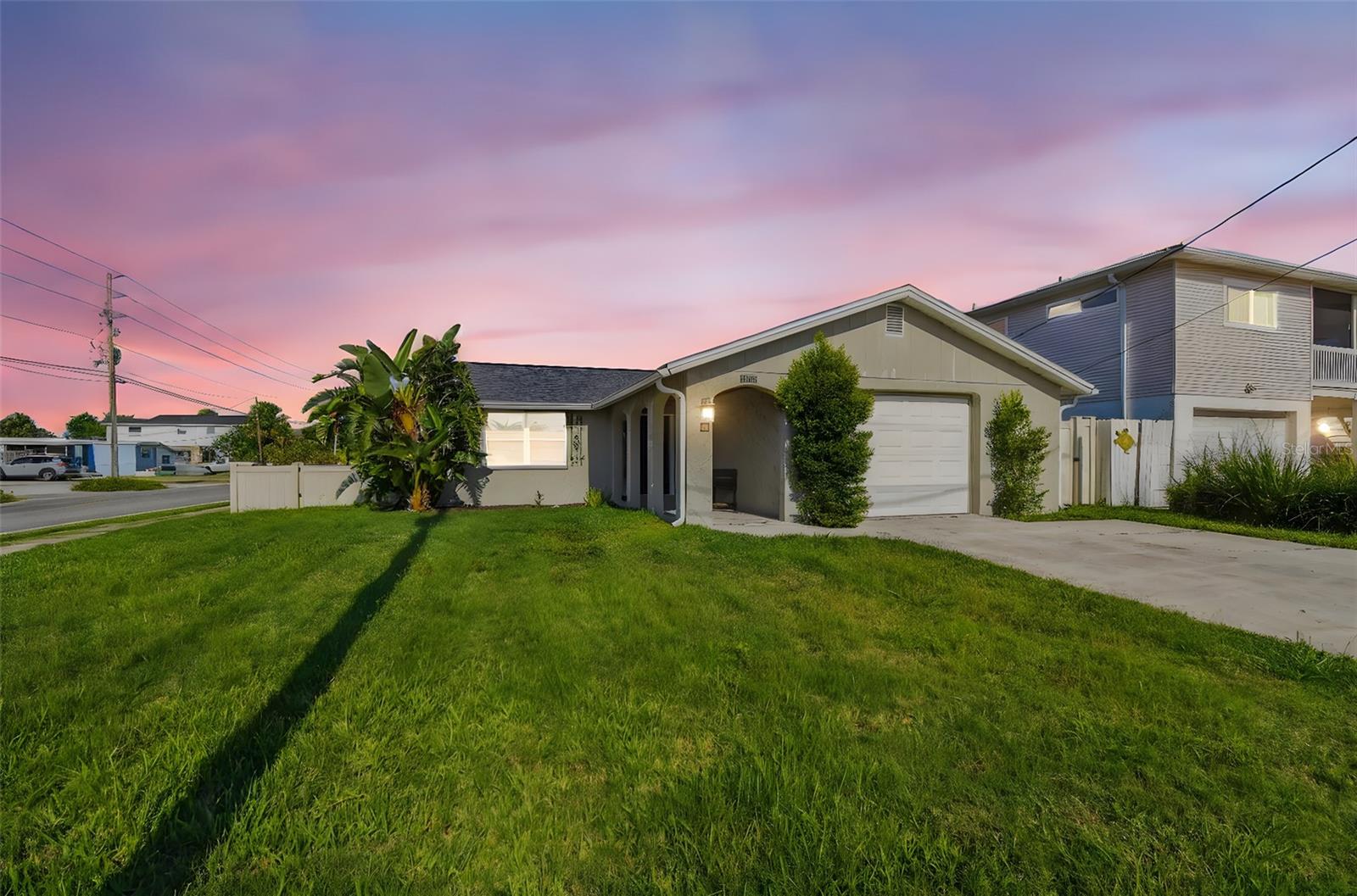 13727 Coco Ave Property Photo 1